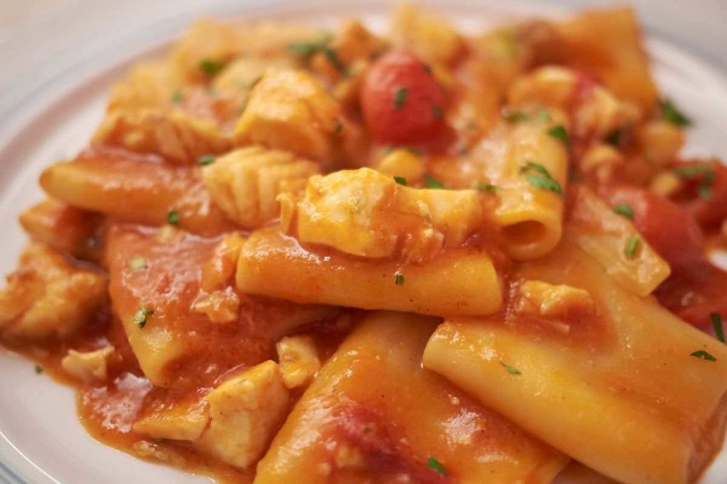 Paccheri Con Scampi E Gamberi Il Primo Ideale Per Chi Ama Il Pesce Il