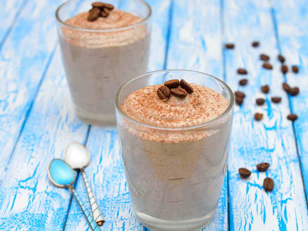 Sorbetto al caffè, lo faccio senza gelatiera e viene cremosissimo, una goduria da gustare a fine pranzo la domenica