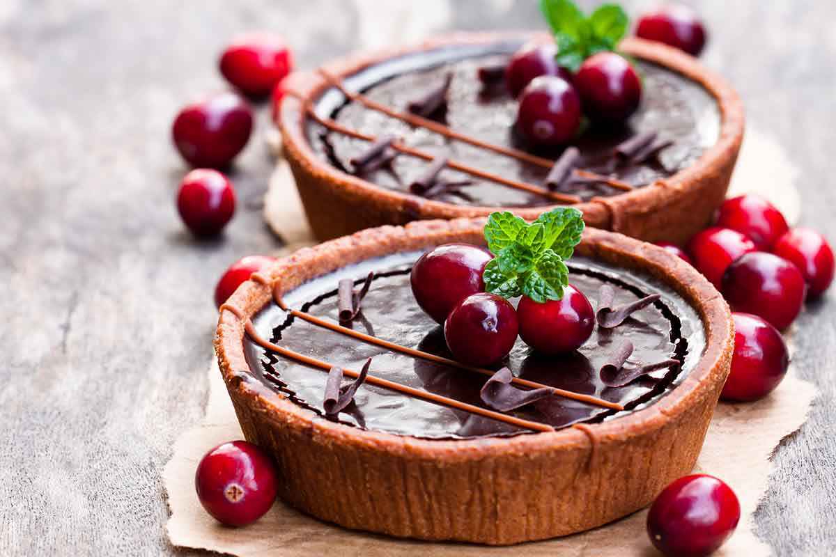 Crostata al cioccolato: la ricetta perfetta e irresistibile! | Buttalapasta