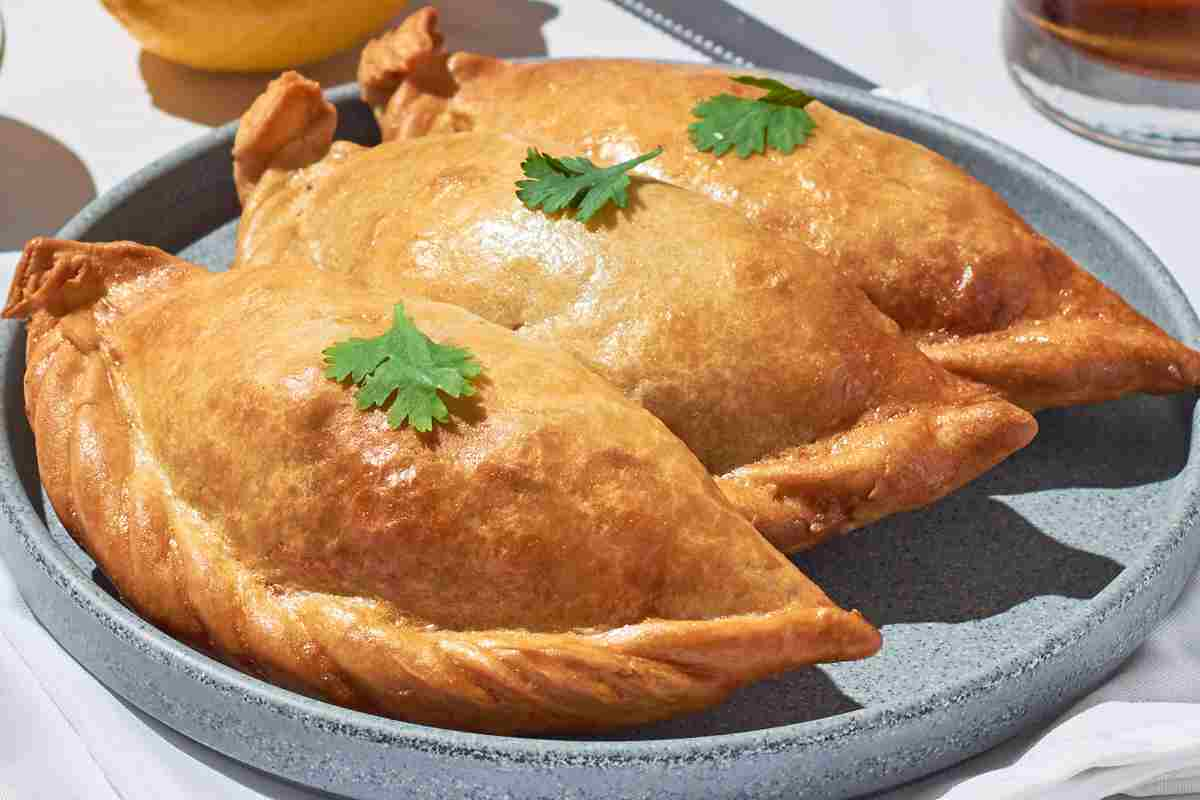 Panzerotti di Capodanno in un piatto