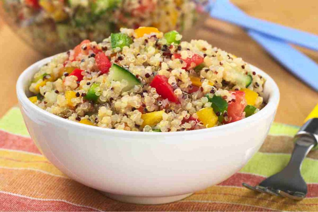 Insalata di quinoa con verdure