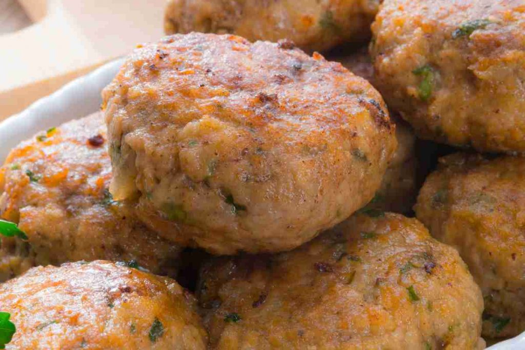 Polpette di tonno e zucchine viste da vicino