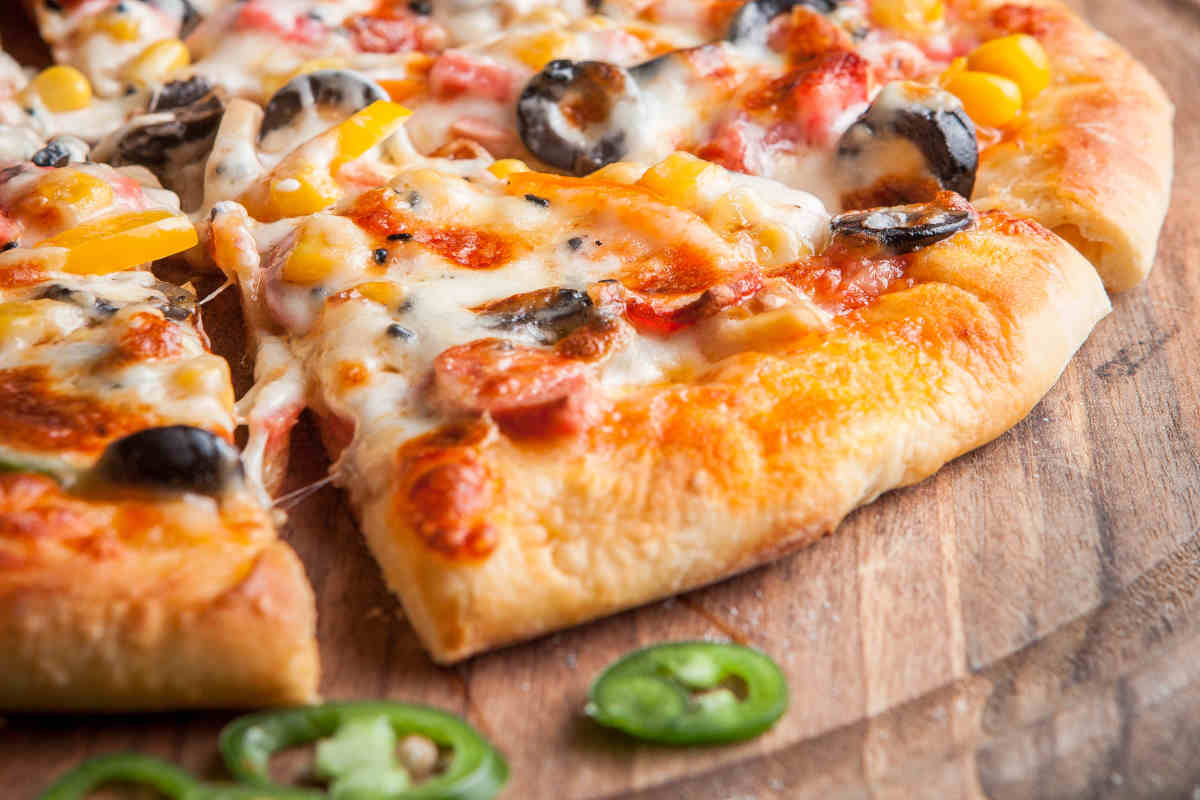 PIZZA CON FRIGGITRICE AD ARIA in 8 minuti perfetta come in