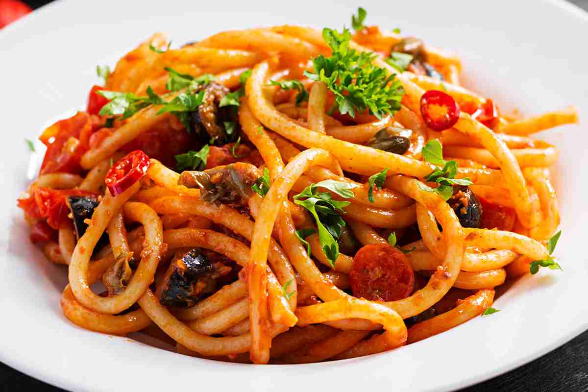 Primi piatti napoletani: 15 ricette gustose per menu speciali