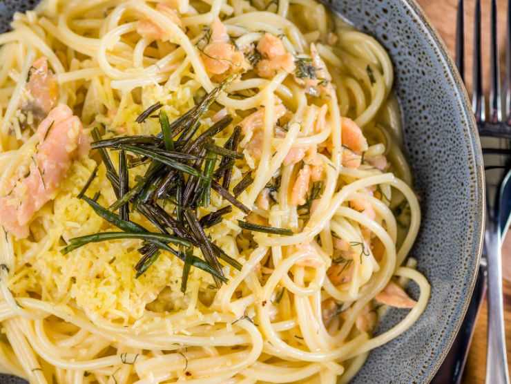 linguine al limone e salmone