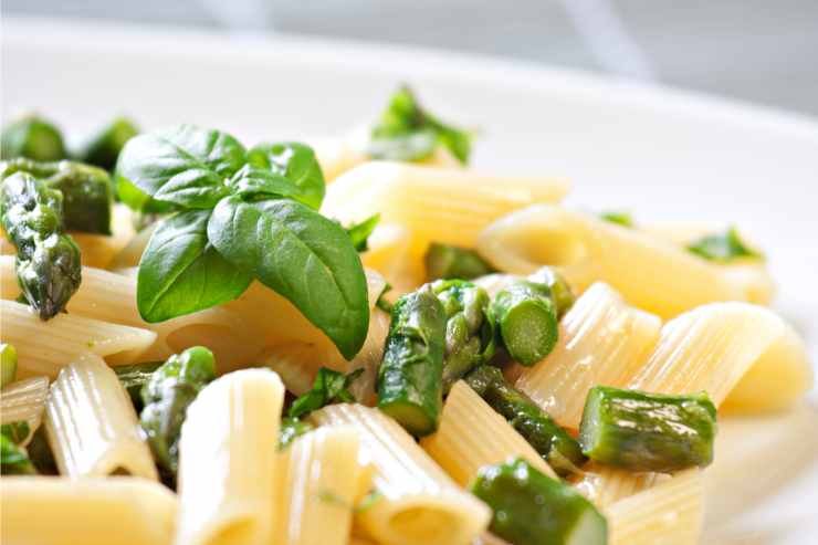 Pasta al forno con asparagi