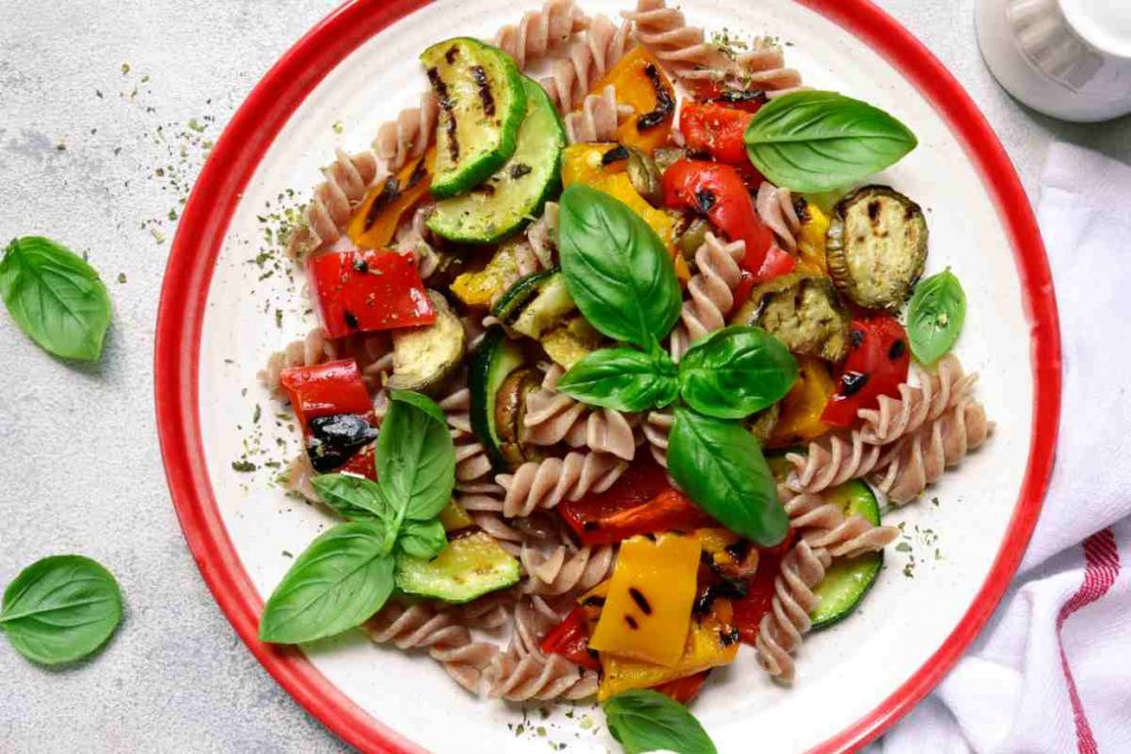 Pasta integrale con verdure