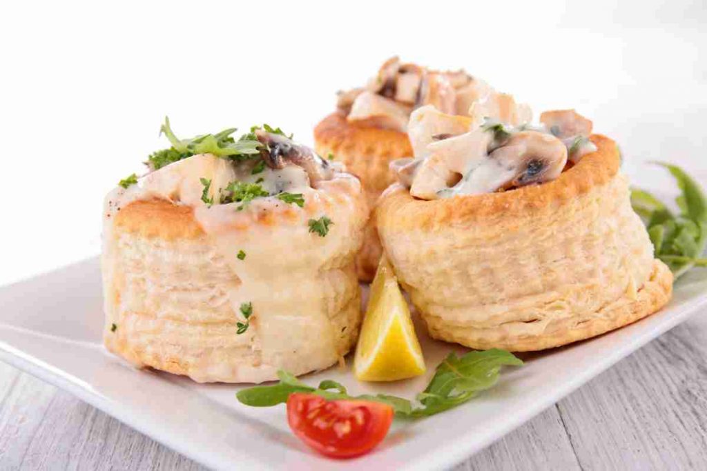 Come farcire i vol au vent ripieni salati