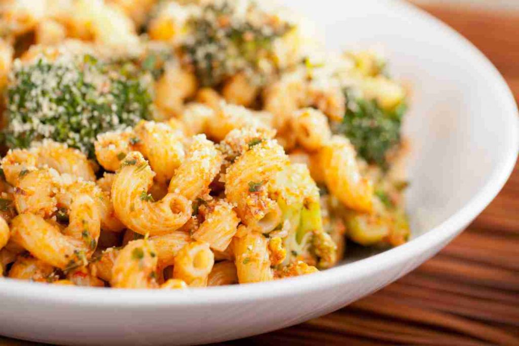 Pasta con i broccoli al sugo tra le ricette di pasta più ricercate sul web