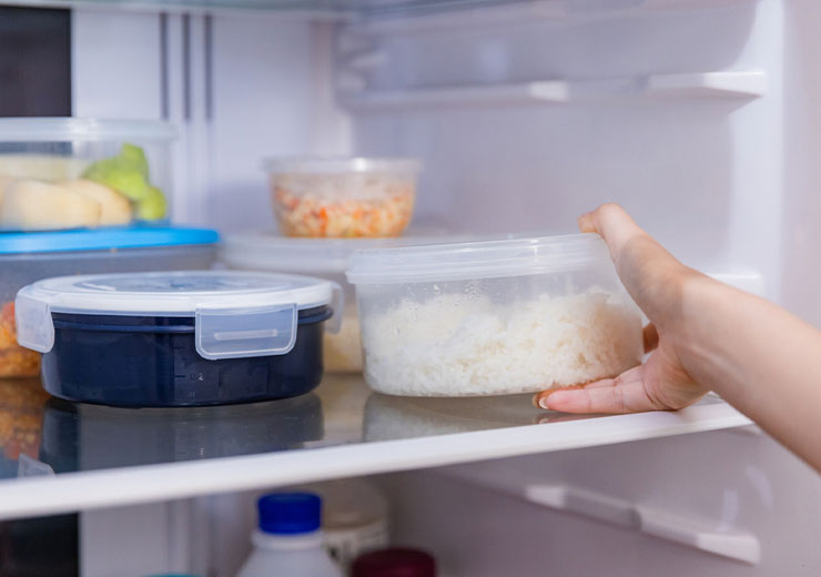 conservare il cibo avanzato in frigorifero
