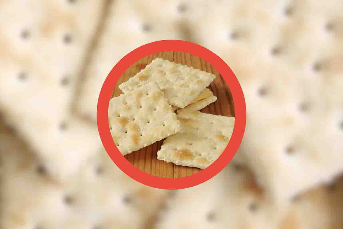 Perché i crackers hanno i buchi