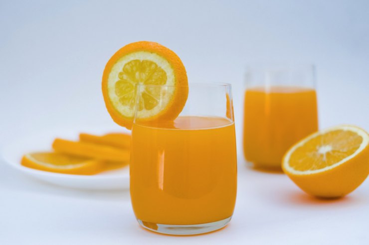 perché bere spremuta d'arancia subito