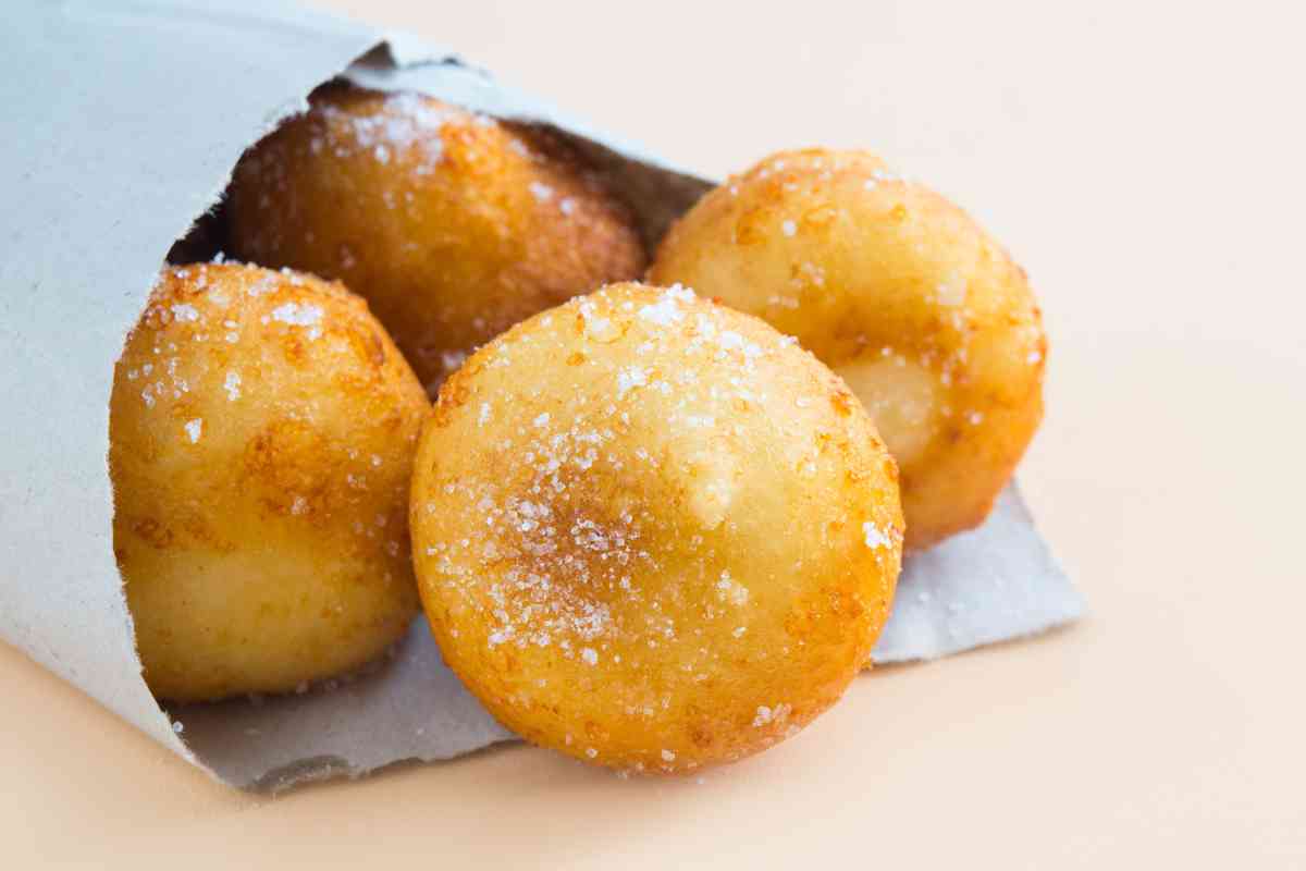 frittelle di uova e mele ricetta