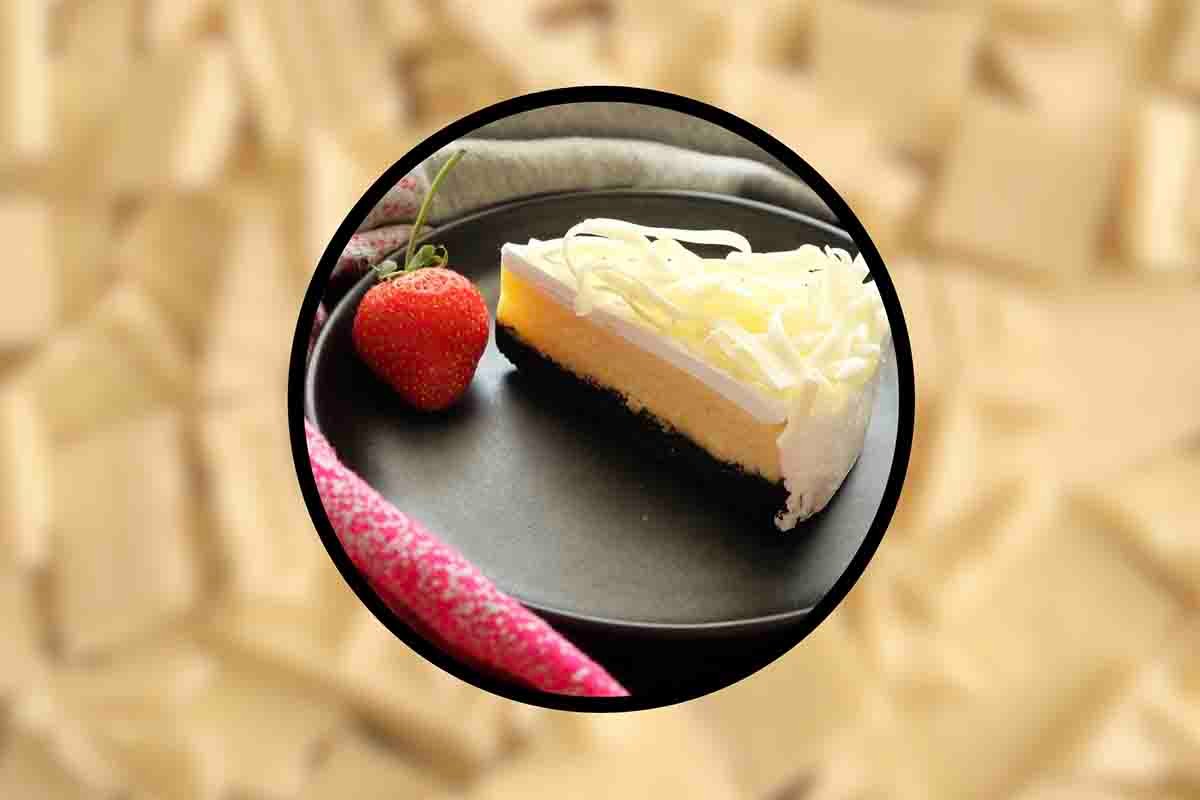 cheesecake fragole e cioccolato bianco ricetta