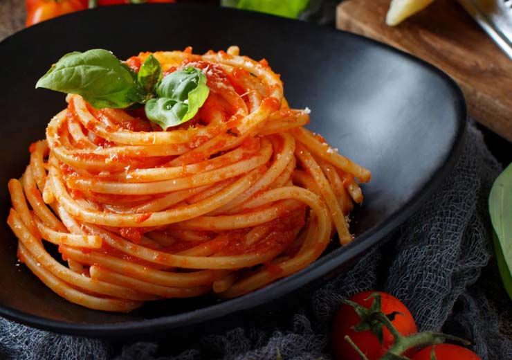 spaghetti al pomodoro gourmet ricetta