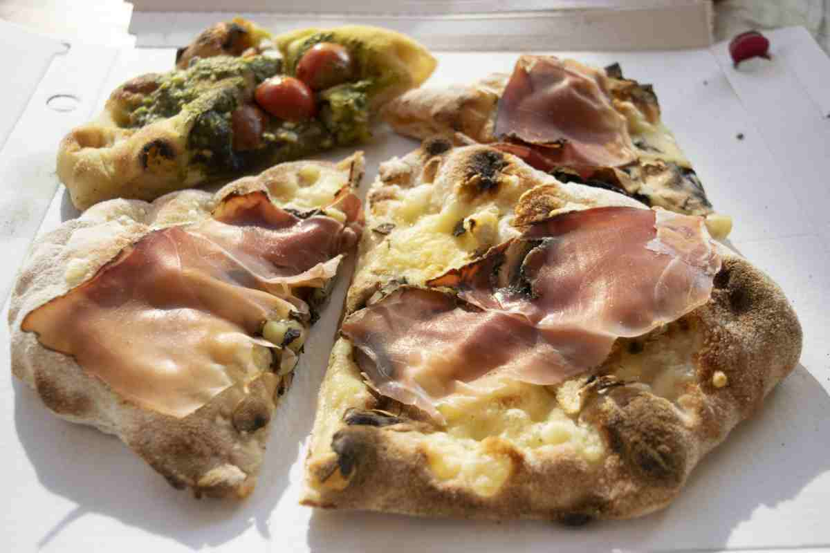 Pizza bianca romana ricetta ingredienti