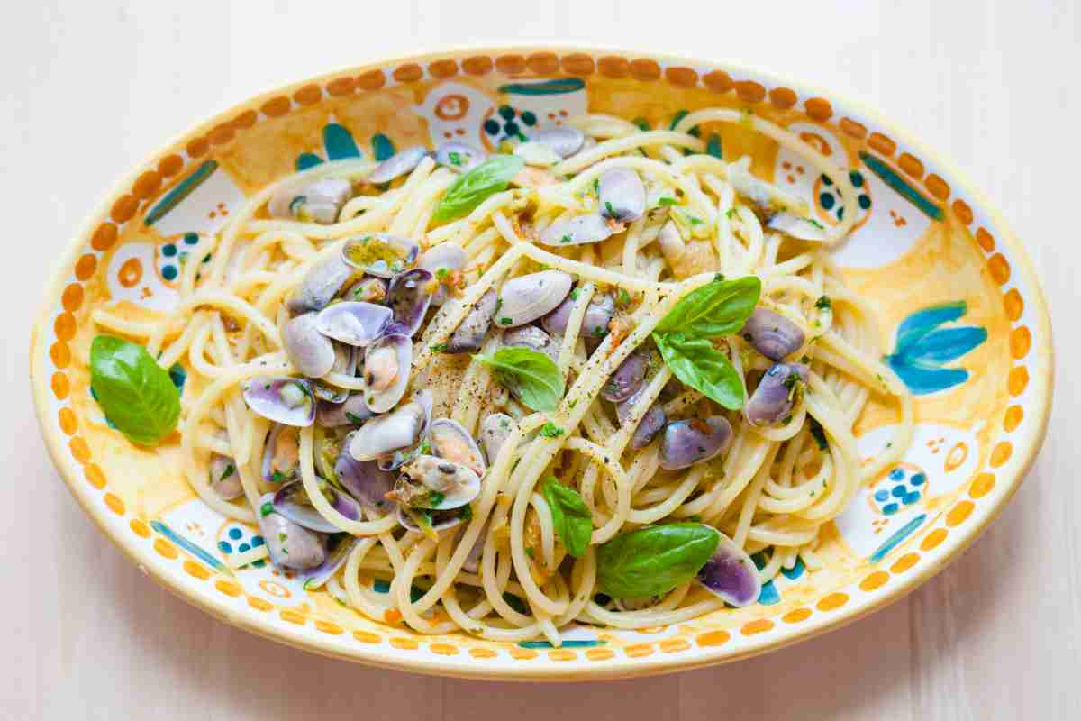 Spaghetti con le telline per la ricetta del giorno