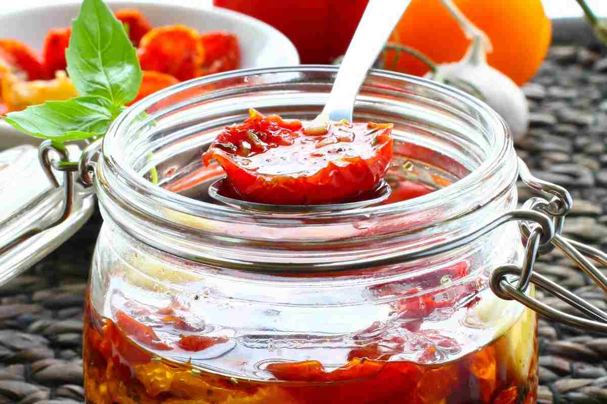 ricetta pomodori fermentati