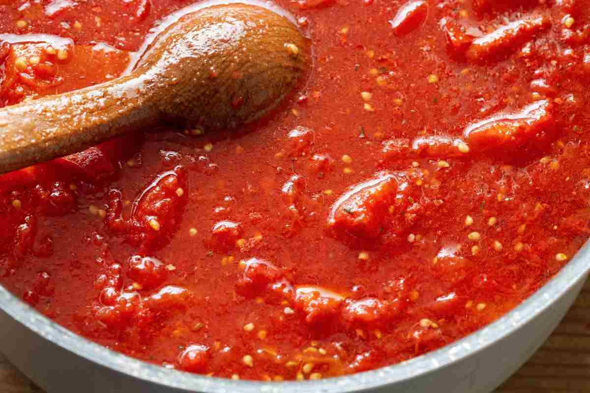 quanto deve cuocere sugo di pomodoro