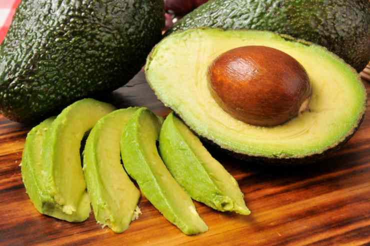 come riconoscere avocado maturo