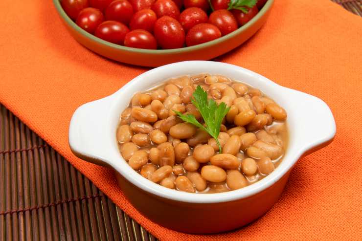 zuppa fagioli e pomodori estiva ricetta