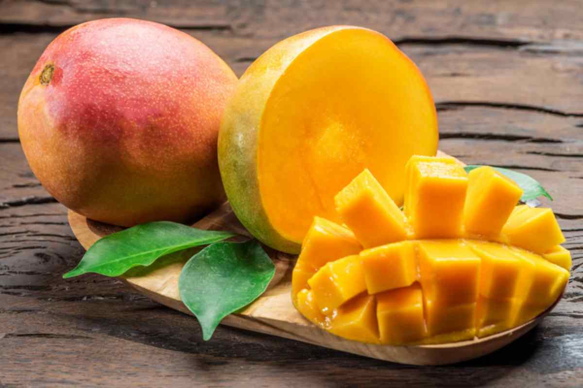 come aprire e mangiare il mango