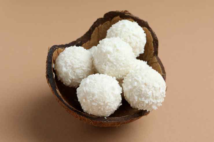 Palline con ricotta e cocco ricetta