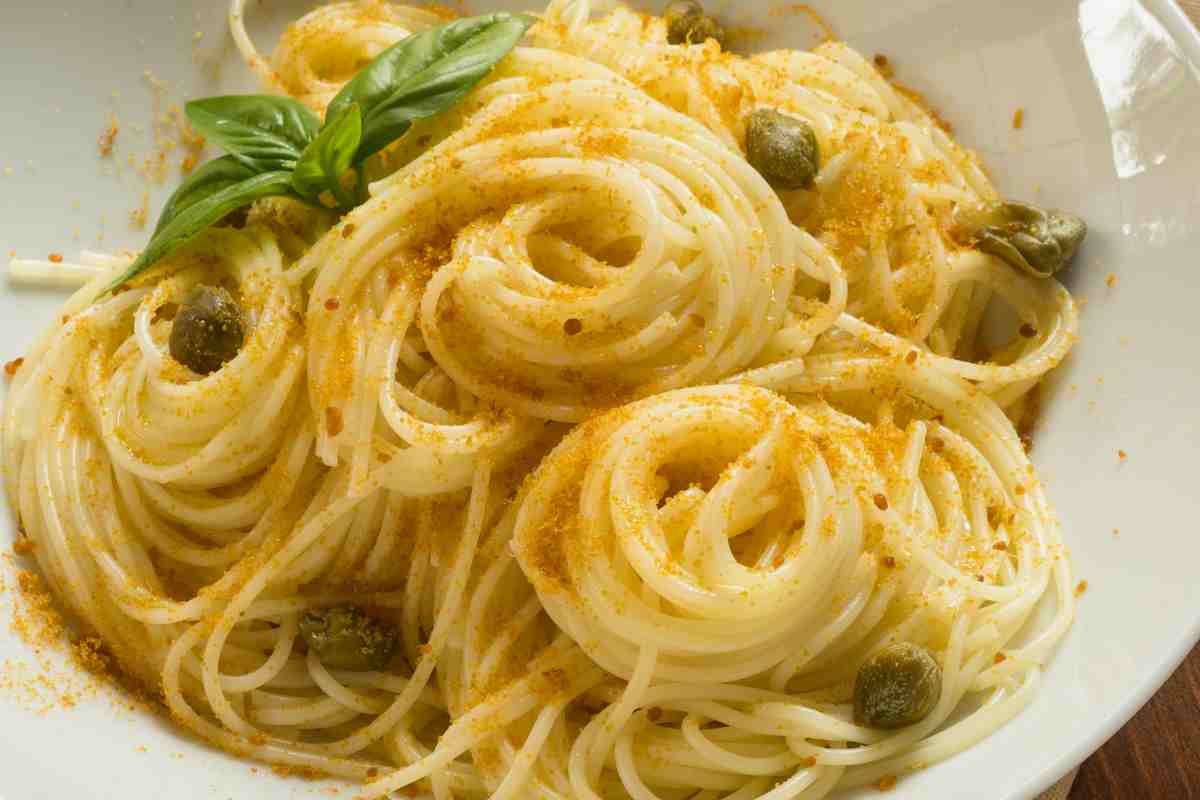 Spaghetti aglio olio peperoncino e bottarga ricetta