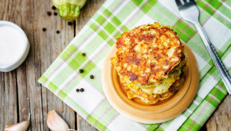 frittelle di ricotta e zucchine: come prepararle per averle buonissime