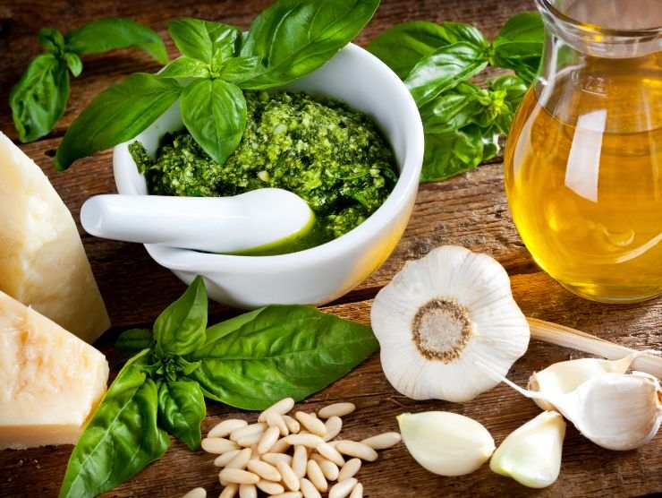 pesto alla genovese passaggi