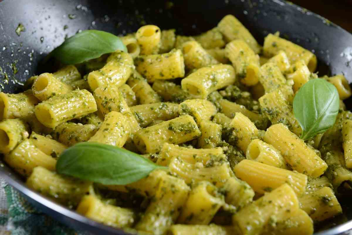 ricetta benedetta pasta pesto e tonno