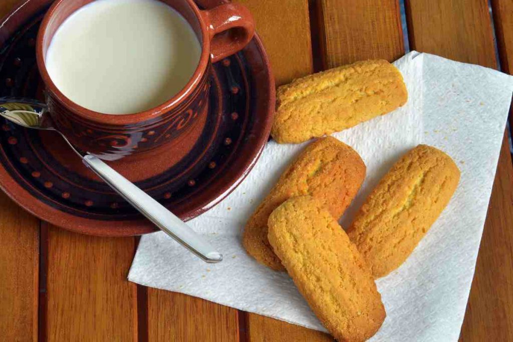 Biscotti da inzuppare integrali ricetta