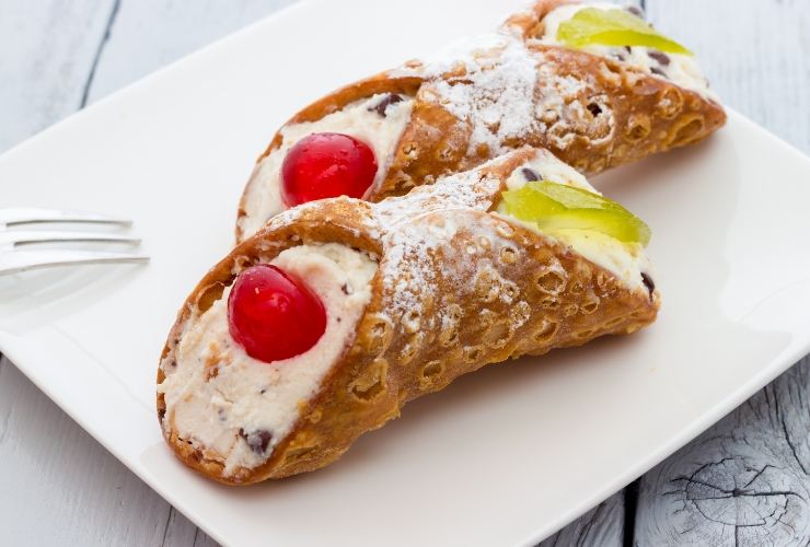 Cannoli siciliani home made ricetta