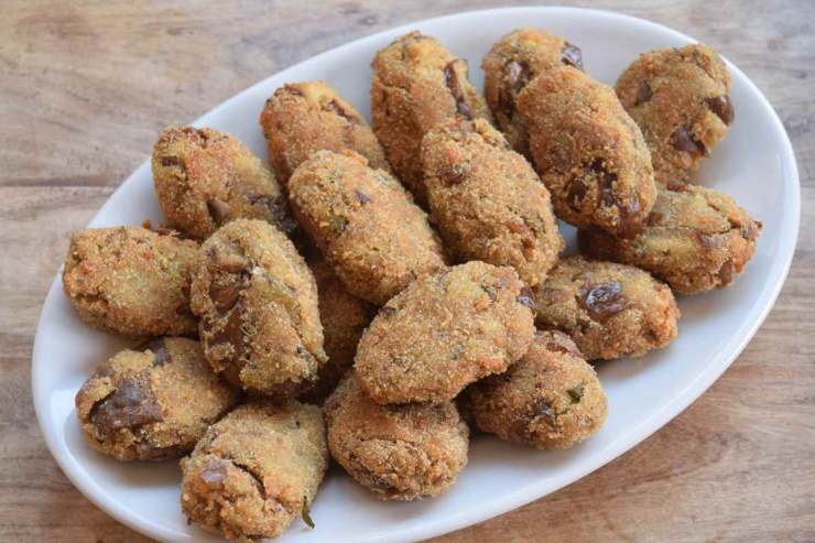 Ricetta e preparazione delle polpette di melanzane