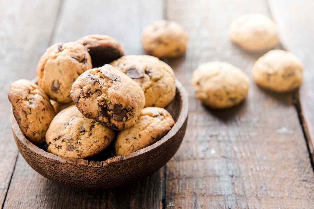 ricetta cookies cioccolato e corn flakes