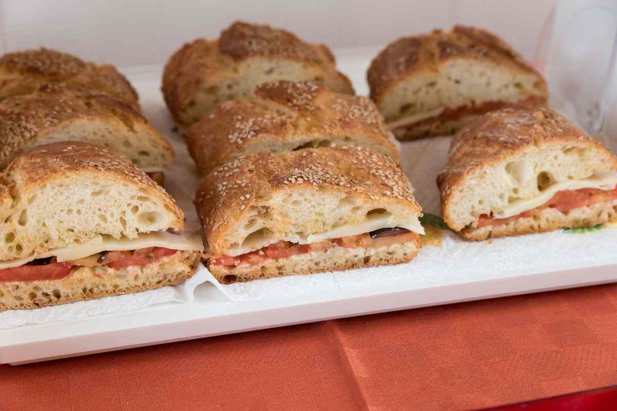 ricetta pane cunzatu