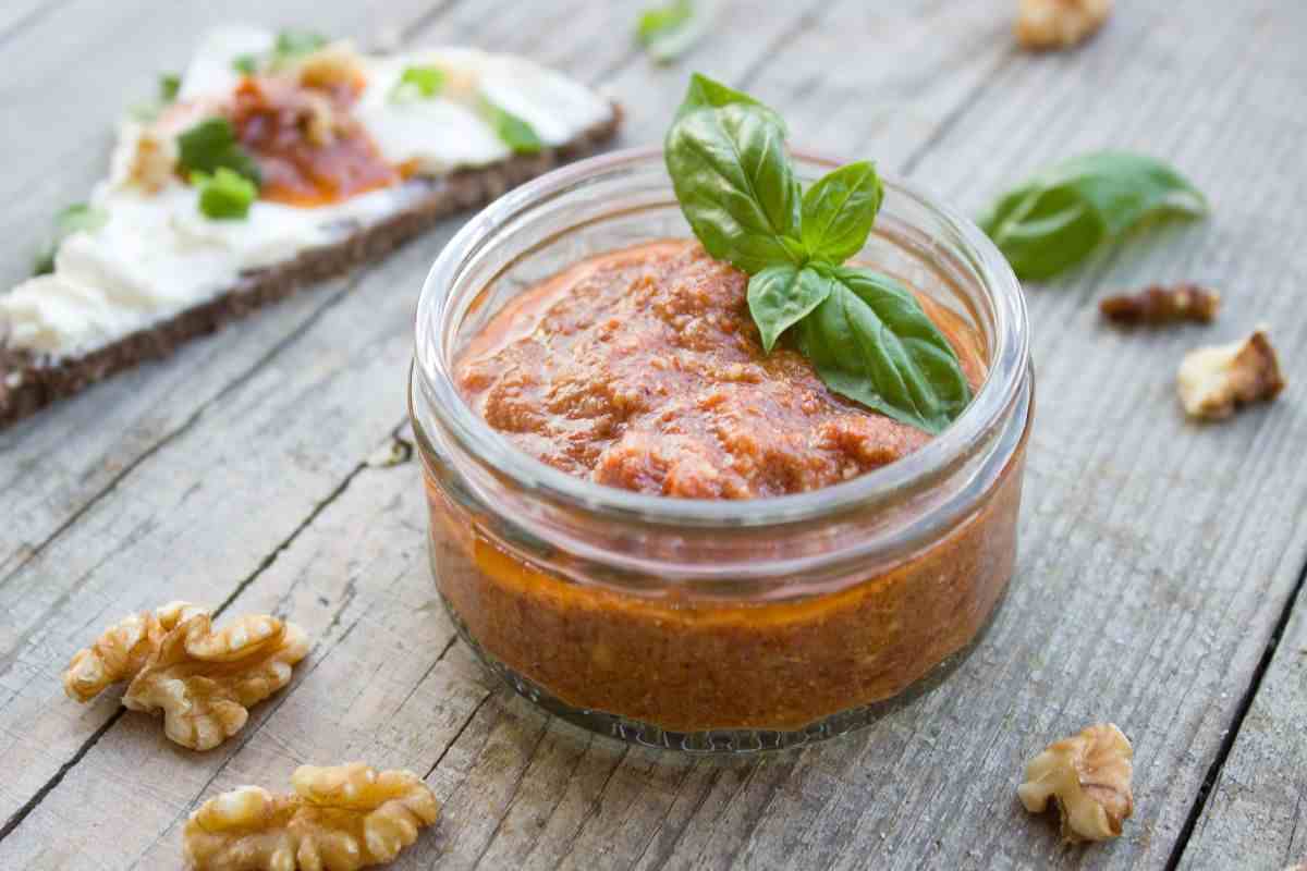 ricetta pesto arancione di peperoni