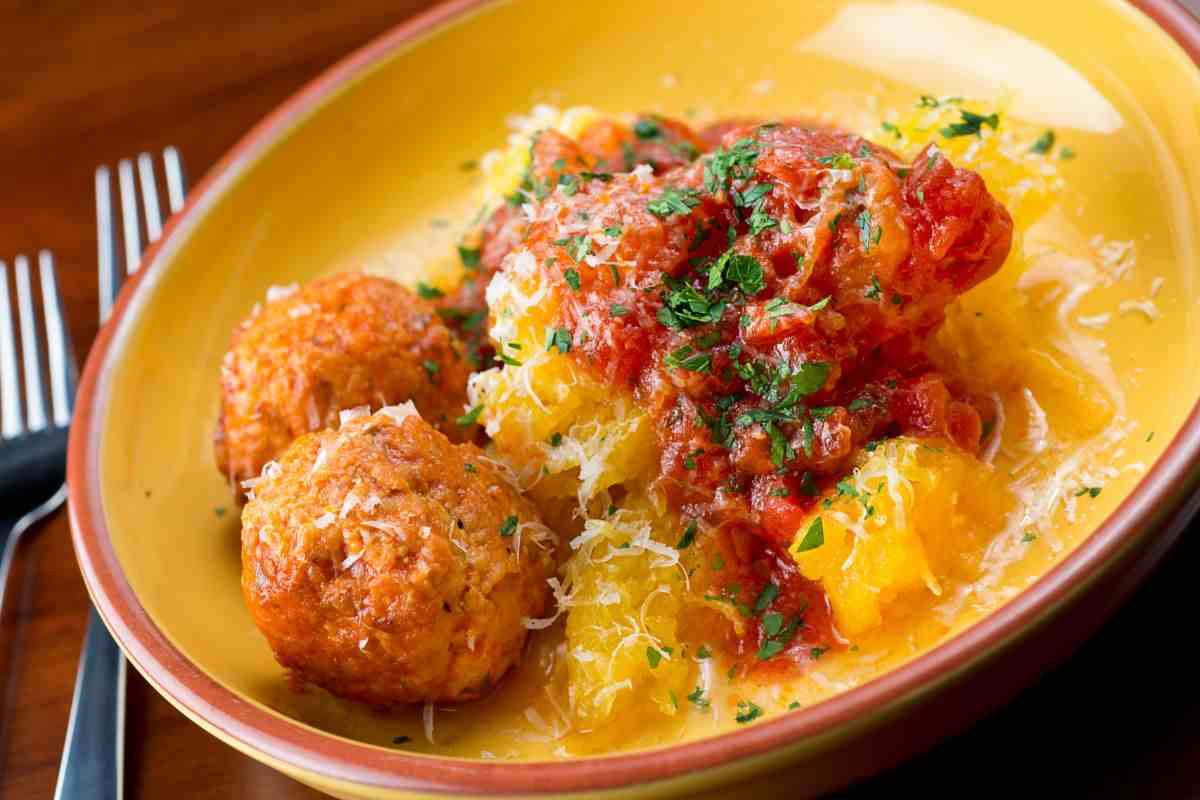 polenta con polpette al sugo