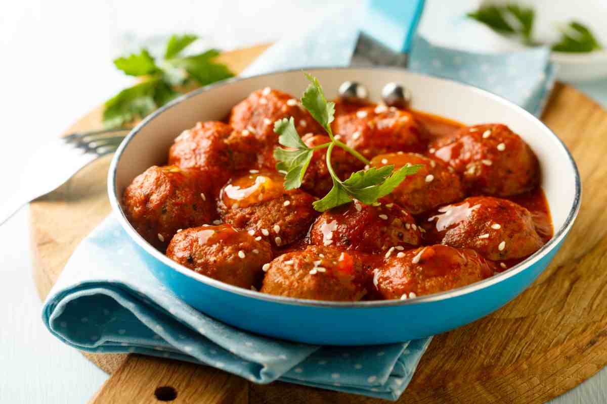 Polpette per cena? Ottima idea, ma fai così per renderle morbide e succose: il segreto