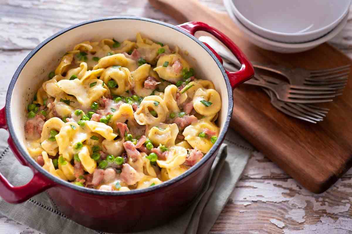 ricetta tortellini panna prosciutto