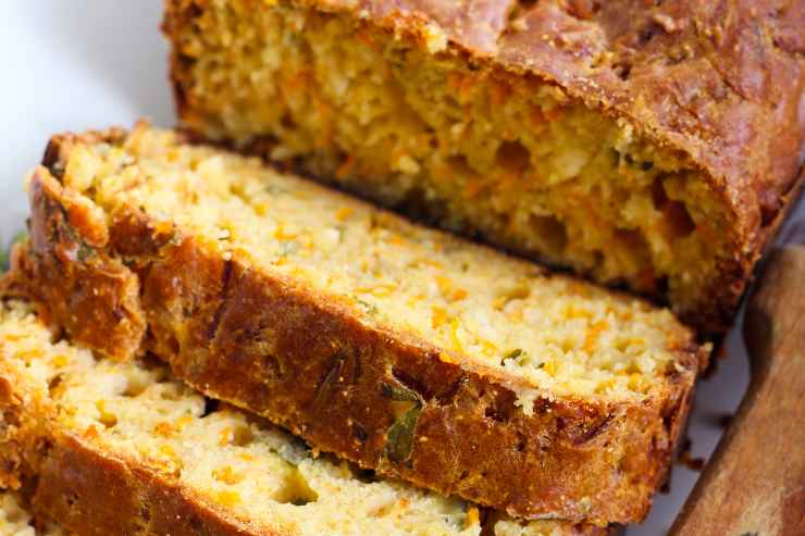 ricetta del plumcake formaggio e pomodori secchi 