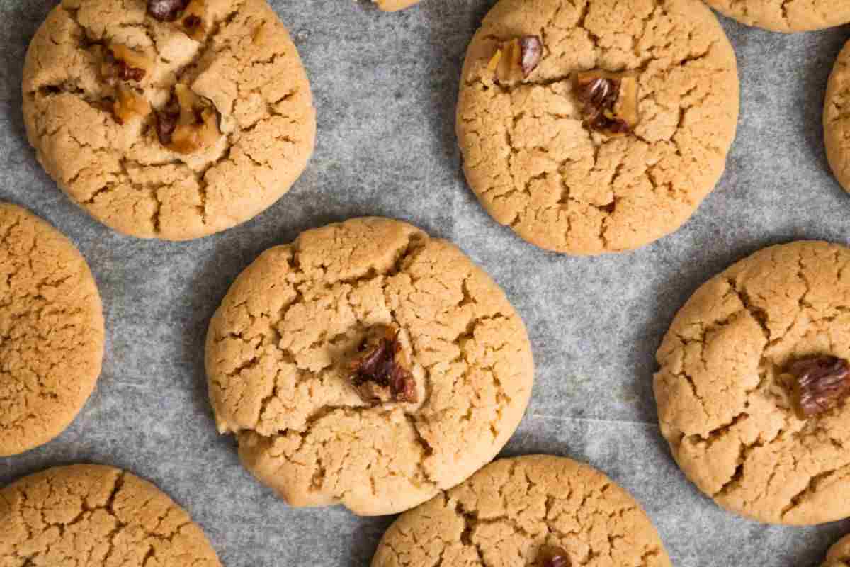 ricetta biscotti pepe e noci