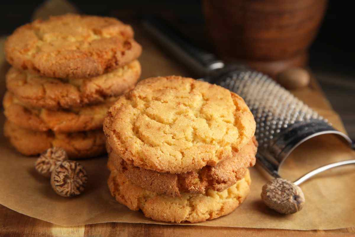 ricetta biscotti noce moscata