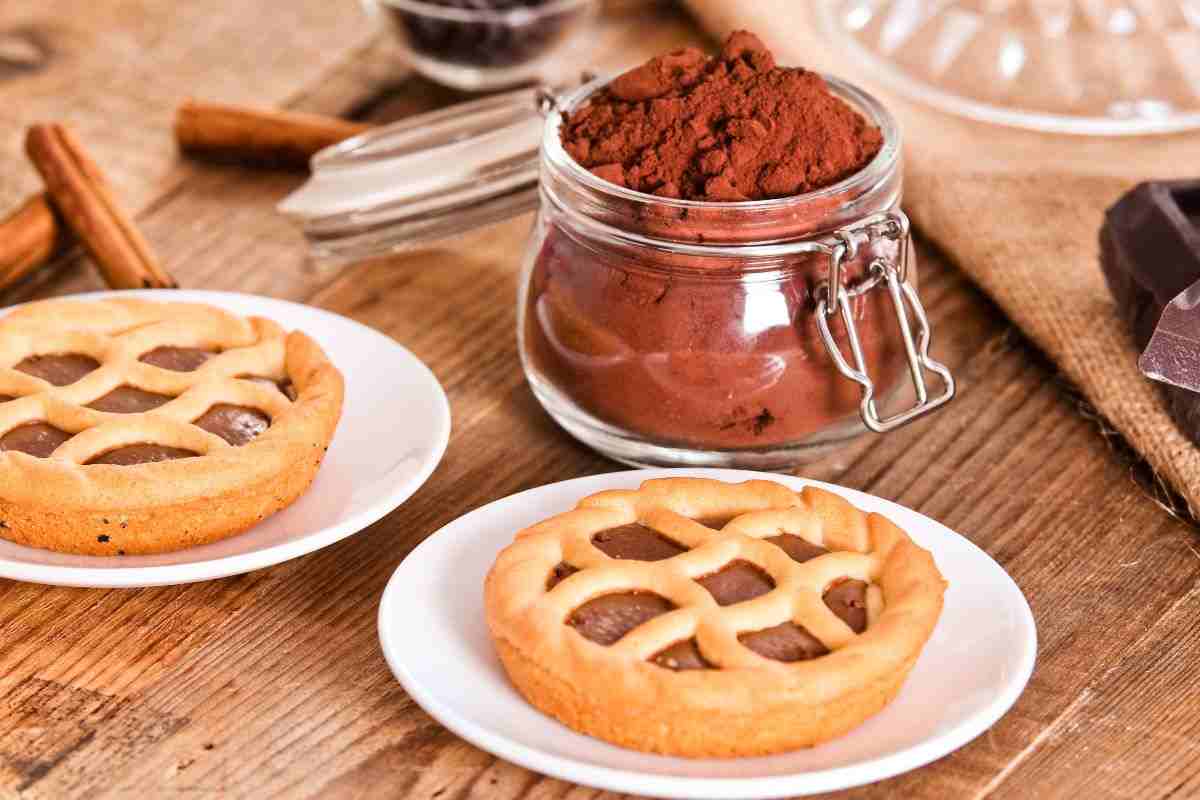 Crostatine alla cioccolato fatte in casa: così buone da sembrare identiche alle originali