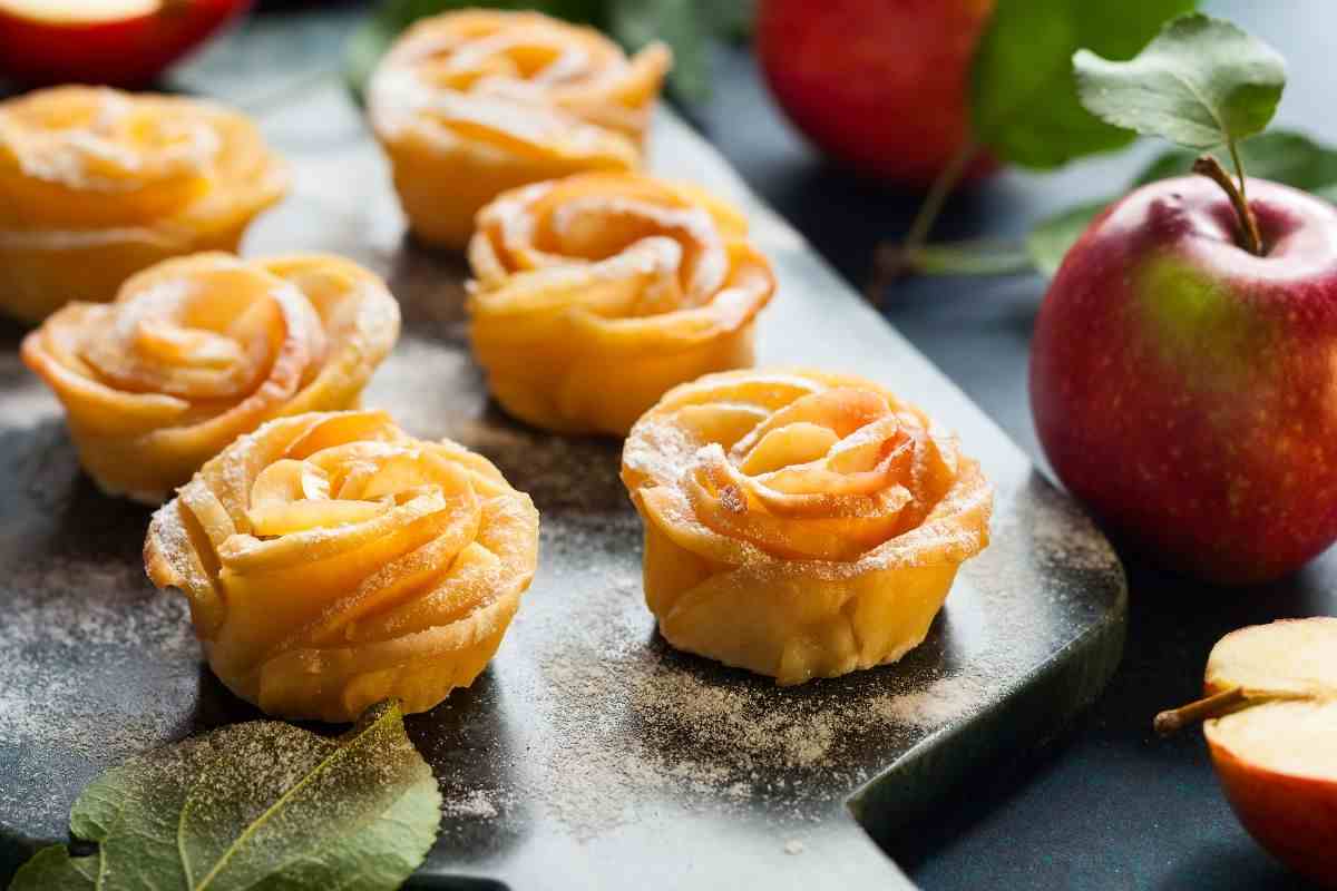 ricetta rose di sfoglia alle mele