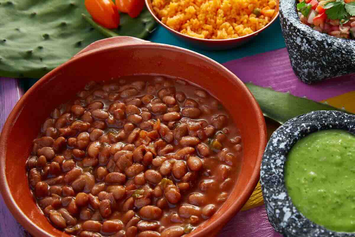 Scodella di fagioli con il sugo