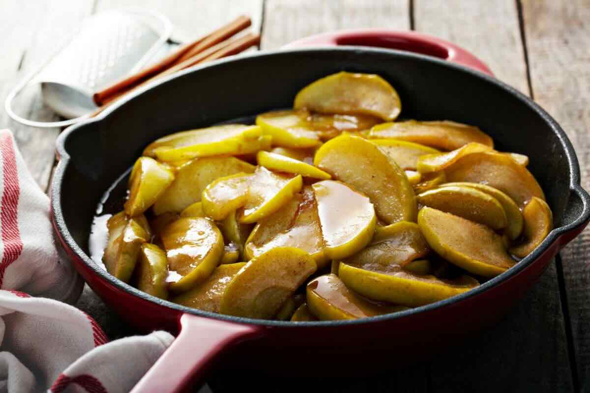 Ricetta mele cotte in padella con cannella