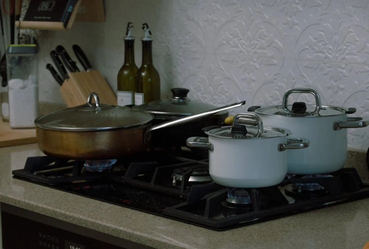 Pentole e padelle in cucina come organizzarle 