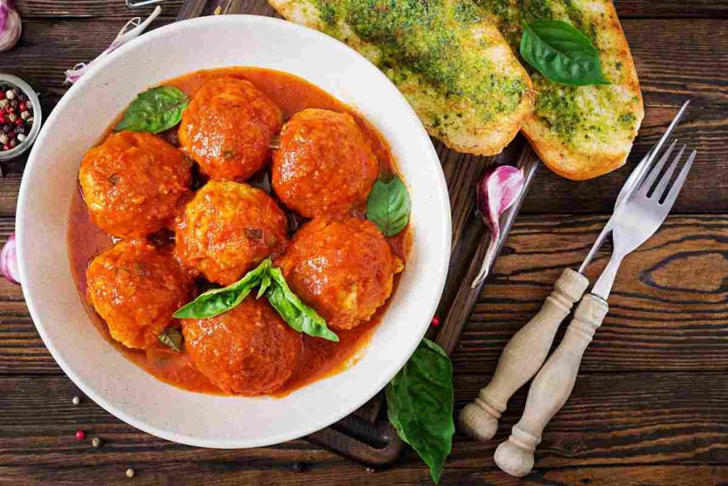 Ricetta Polpette Di Ricotta Al Sugo