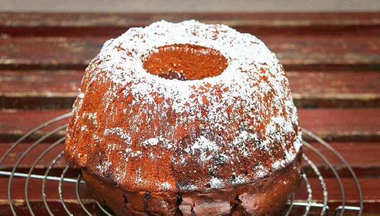 Il trucco per togliere la torta dallo stampo